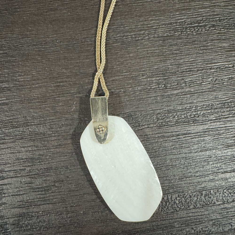 Kendra Scott White Pendant Necklace